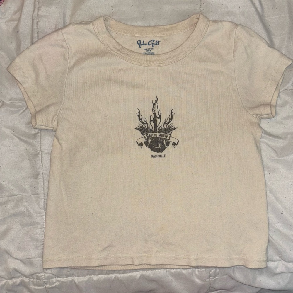 Brandy Melville John Galt Nashville Cream Short Sleeve Baby Tee with Graphic